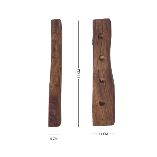 Portabottiglie in legno massello di olmo, forma irregolare con bordo irregolare, alto 57cm, largo 5 cm e profondo 11cm con fori laterali per nove bottiglie di vino.