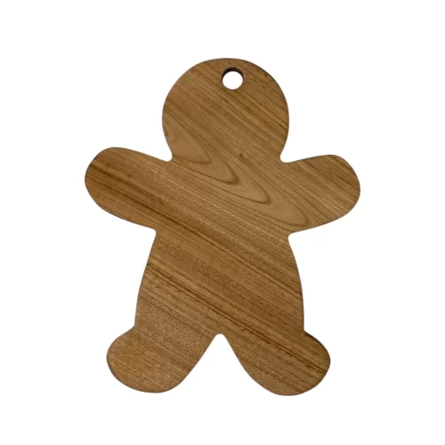 Tagliere in legno artigianale a forma di omino pan di zenzero, ideale come accessorio da cucina e decorazione natalizia.