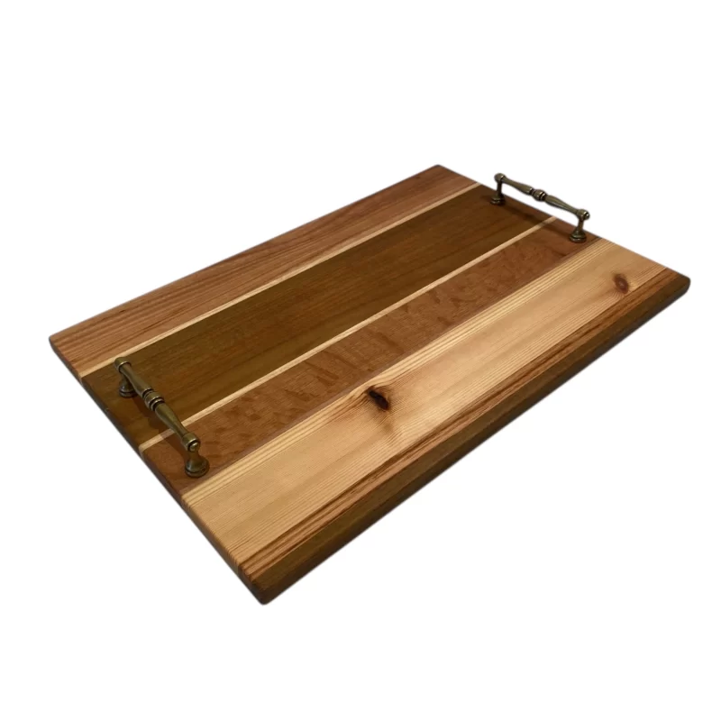 Vassoio artigianale in legni misti con maniglie in bronzo a righe di diverse larghezze
