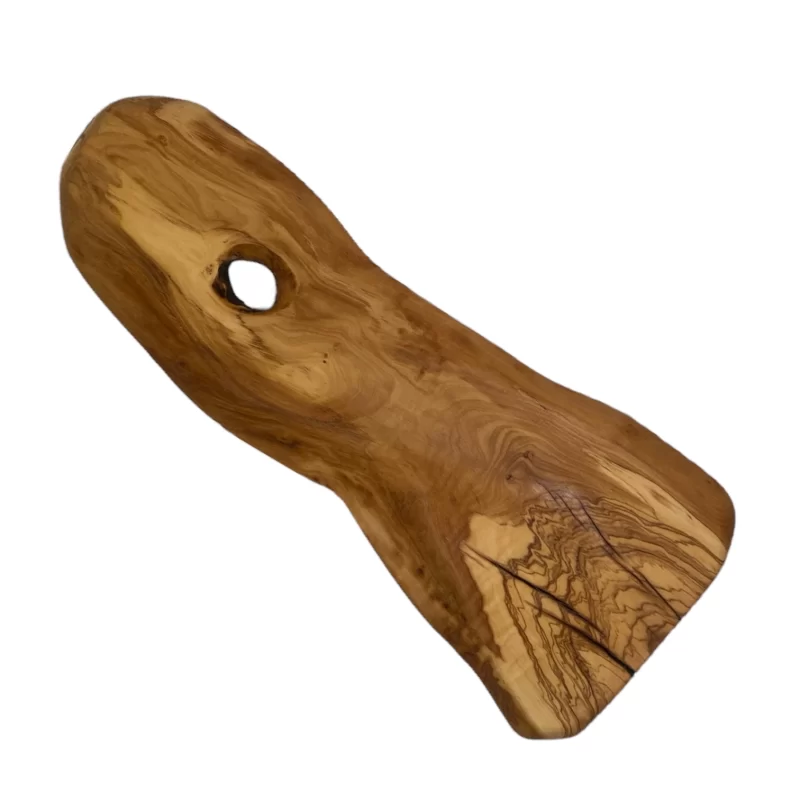 Tagliere artigianale in legno massello di ulivo con forma irregolare naturale e venature calde