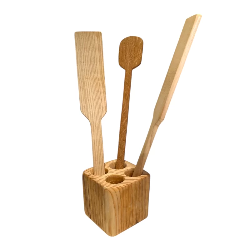 Porta mestoli artigianale in legno massello con venature naturali per cucina