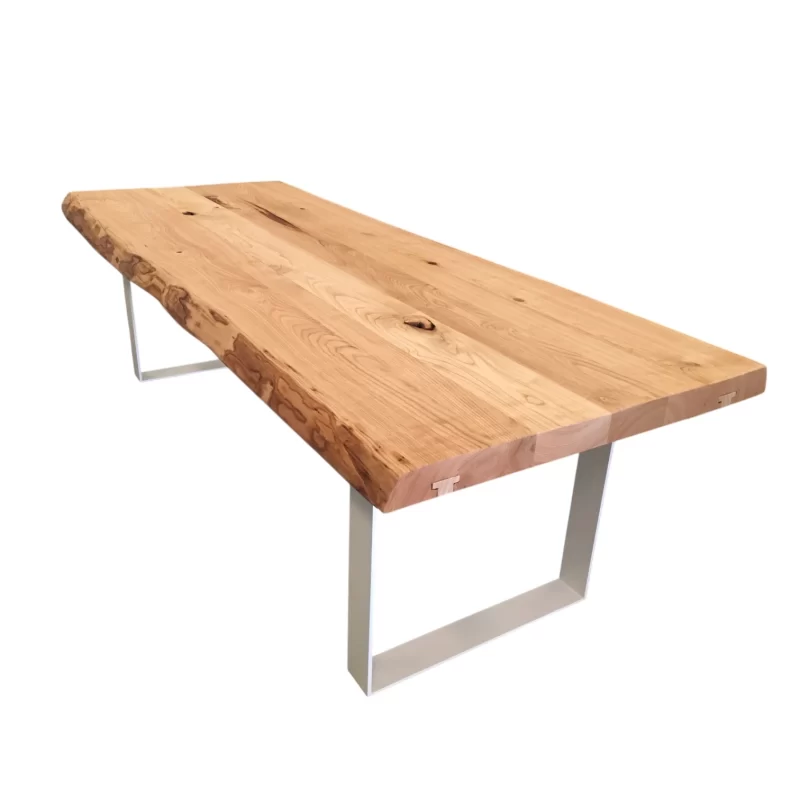 Tavolo artigianale in castagno massello con gamba in ferro verniciato