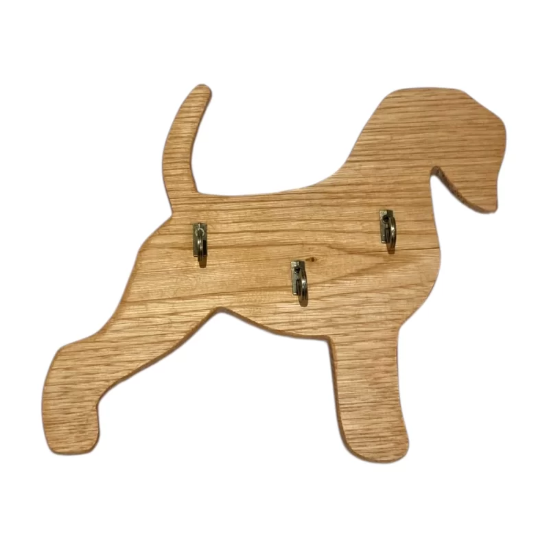 Appendi chiavi da parete in legno massello di castagno a forma di cane Schnauzer con ganci in metallo.