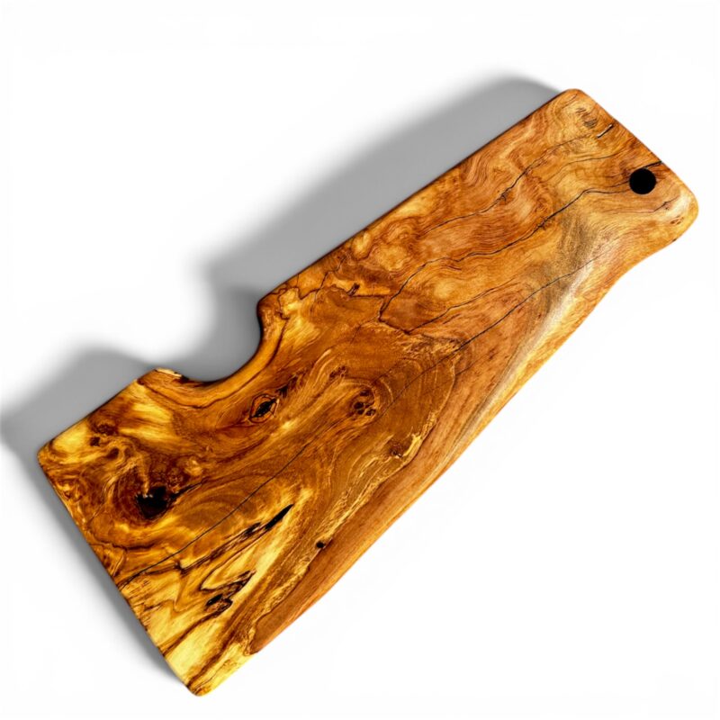 TAGLIERE IRREGOLARE IN LEGNO ANTICO DI ULIVO